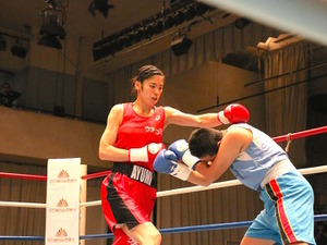 ミス府中の女性ボクサー後藤あゆみ、プロデビュー戦でKO勝利 画像