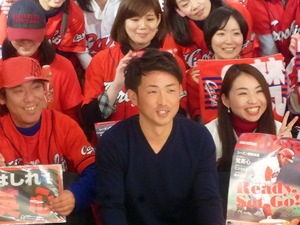 広島・梵英心、兄との一問一答…引退後は「海辺でカフェでもやろうかな」 画像