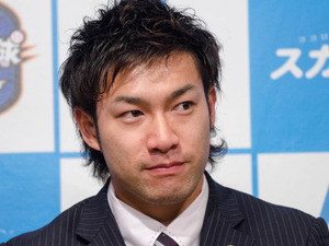 ソフトバンク・柳田悠岐、自主トレ先のグアムから帰国「バリ頑張った」 画像