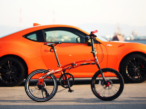 折りたたみ自転車「211M6」発売…コンセプトは4＋2の”6輪生活” 画像