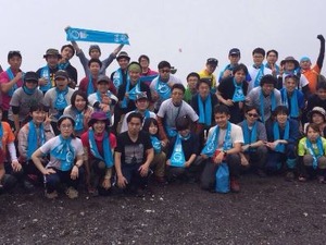 車椅子参加者と登頂に挑戦「ダイバーシティ富士登山」開催 画像