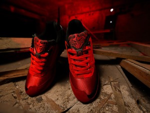 ブルックス×24キレイツコラボ「ラ・べスティア ビースト」8/13発売 画像