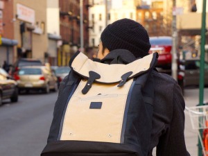 自転車通勤・通学にモダンでスタイリッシュなバックパック 画像