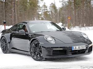 ポルシェ911次期型、チュープLED光らせアイスバーンをぶっ飛ばす 画像