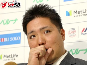 西武・山川穂高、あえてワンサイズ大きいユニホームをオーダー…その訳は？ 画像