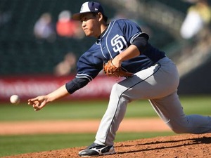 パドレス・牧田和久がメジャー“初セーブ”を記録…1回を1安打1死球も2奪三振無失点 画像