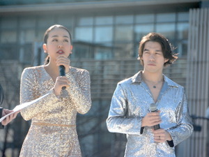 【動画】浅田真央、六本木の屋外でスケート披露…国内では初めての環境に「新鮮な気分」 画像