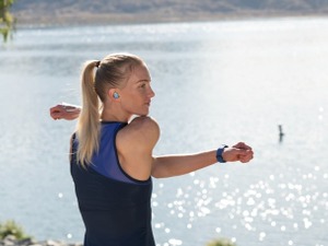 ロングライフバッテリーを搭載した完全ワイヤレススポーツイヤホン「REFLECT FLOW」発売 画像