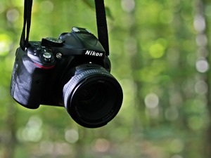 【Amazonタイムセール】本日まで！　Nikonのカメラやレンズ、ゴルフ距離計がお得！ 画像