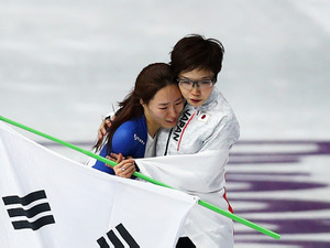【北京五輪】涙の李相花さん、1000m出場の小平奈緒にエール「勇敢さとチャレンジ精神を見せて」 画像