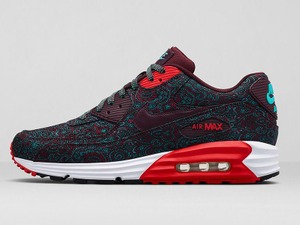 ビジネスに使えるスニーカーを　ナイキスポーツウェアスーツ&タイコレクション 画像