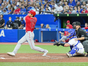 【MLB】大谷翔平、375フィート・フェンス直撃　今季6本目の2点タイムリー・スリーベース 画像