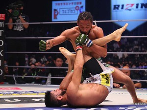 【RIZIN.40】ホベルト・サトシ・ソウザ、あと“一歩”追い詰めるもベラトール王者AJ・マッキーのタフネスぶりに判定負け 画像