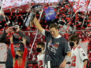 【NFL】史上最高のQBトム・ブレイディが再び引退　487億円の契約でスーパーボウル解説か… 画像