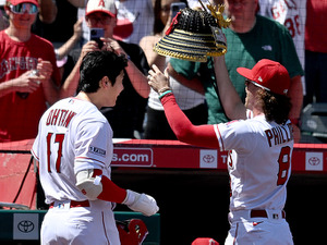 【MLB】大谷翔平、菊池雄星から内角ボール球を逆方向弾　米メディアも「地球人はそんなことしない」と驚き隠せず 画像