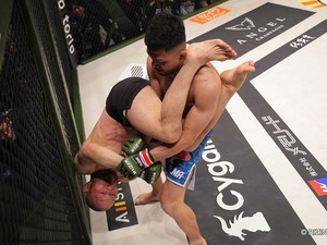 【RIZIN】「48歳でこれはえぐい……」KO寸前からの“劇的勝利”にX騒然、今成正和が衝撃の一本勝ち「鳥肌立った」 画像