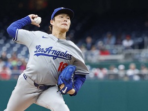 【MLB】山本由伸が「157キロシンカー」で“怪力”スタントンのバット粉砕　7回106球2安打7K無失点の快投 画像