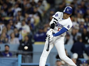 【MLB】大谷翔平、第2打席“170キロ”右前打で出塁　チーム初安打でチャンスメーク「完全試合を破った」 画像