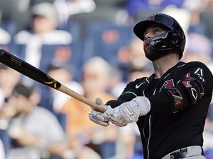 【MLB】「ド軍戦9試合9発」Dバックスの主砲ウォーカー、大谷翔平を猛追の“2打席連発”22号アーチで単独2位浮上 画像