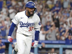 【MLB】ド軍テオスカーが同点21号、一時勝ち越し打、決勝適時打の大活躍でチーム全打点　同地区ライバルに快勝 画像