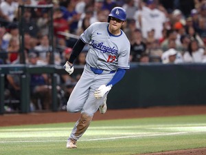 【MLB】大谷翔平、併殺逃れて打点を稼いだ「長過ぎる足」　空中を飛ぶ“最後の一歩”に実況も苦笑い 画像