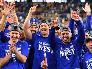 【MLB】大谷翔平の“強行出場”を、指揮官とベッツらド軍同僚はどう見たか……試合後に語られた感謝と畏敬の念　「チームのために戦い続けている」 画像