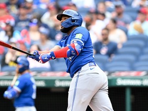 【MLB】ブルージェイズGMがゲレーロJr.の引き留め成功に歓喜「画期的な出来事」　生え抜きスターがソト、大谷翔平に次ぐ14年5億ドルで契約 画像