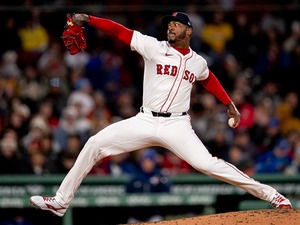 【MLB】37歳で衰えぬ剛腕、世界最速男チャップマンが「164キロ」計測　実況席が困惑「あの速さは打てないだろ……」 画像