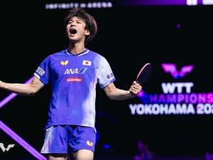戸上隼輔、23時過ぎの戦い制した“ファイター”が観客へ感謝　4強入りへ世界2位の中国勢に挑む「熱い試合をできたら」【WTTチャンピオンズ横浜】 画像