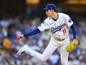 【MLB】佐々木朗希、最終回に“最速163キロ”圧巻パフォーマンス　米記者絶賛のスプリット「ブルペンの救世主だ」　ドジャースWCS突破 画像