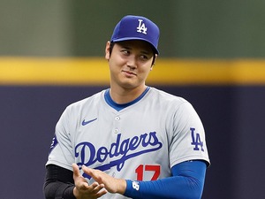 【MLB】大谷翔平、獲得逃したブルージェイズファンから大ブーイングも……満面笑顔の入場　ワールドシリーズが開幕 画像