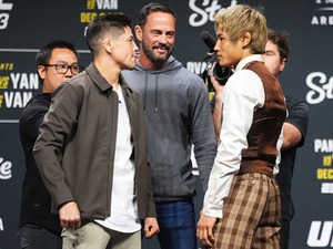 【UFC】平良達郎が着用したオーダーメイドスーツ、その“裏話”に「いいね100万回押させて」「素敵すぎる」　元王者モレノとフェースオフ 画像