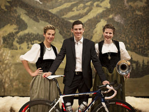 2015年はステージレースとクラシックの2チーム編成…IAMサイクリング 画像