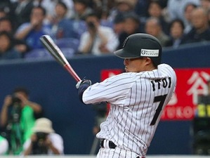【プロ野球】今季首位打者のオリ糸井、1億円増で契約更改 画像