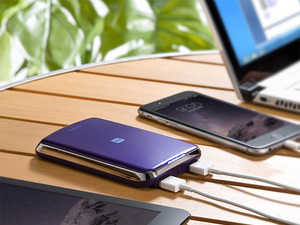 厚さ17mmの最大出力3.9Aのモバイルバッテリー　サンワダイレクト 画像