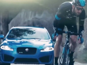 スカイ対ジャガーXFR-Sの頂点対決！［動画］ 画像