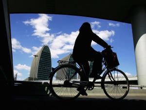 華強、中古自転車の海外リサイクル事業強化 画像