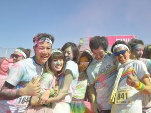 ニューバランス、「カラーラン」をサポート 画像