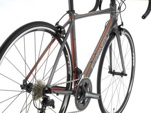 ロングライドに最適なガノーの2016年最新モデル「ガノー アクシス5」 画像