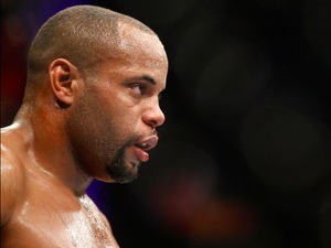 【格闘技】コーミエ、ライトヘビー級王座を奪取「ジョーンズ、俺は待ってるぞ」UFC187 画像