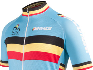 ビオレーサーからナショナルチームのサイクルウエアが発売される 画像