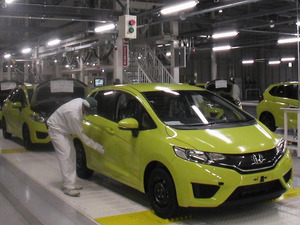 日本車メーカーの世界販売台数、2020年度まで年率3.5％で成長 画像