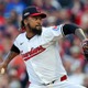 【MLB】ドジャースの悩みを一気に解決するトレード案浮上　コンフォートとスコットの代役で「安打製造機＆守護神」W獲得か 画像