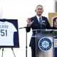 【MLB】イチロー氏、永久欠番セレモニーで「レッツプレイボール！」　“愛弟子”フリオが2打席連続アーチで祝福 画像