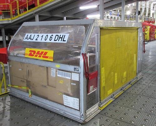 DHL、ラグビーワールドカップ日本代表チームの資材を輸送