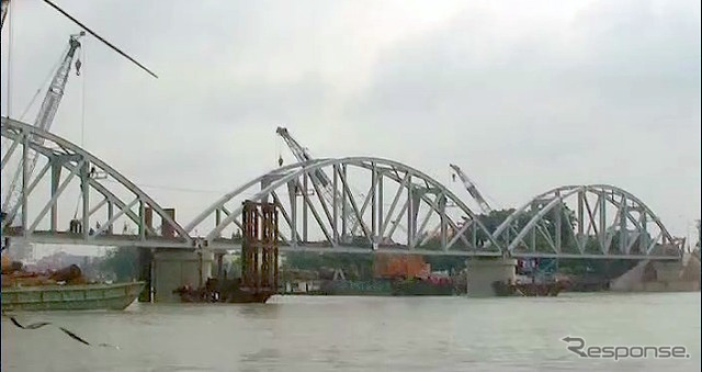 2016年6月26日：新たに橋が架けられた