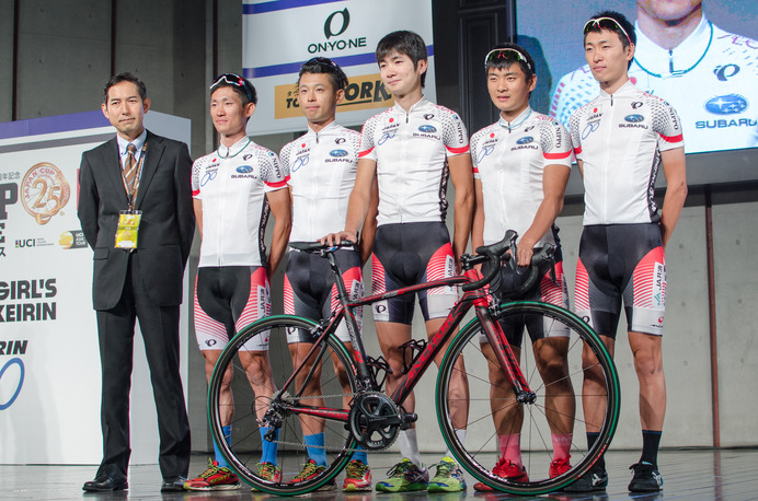 ジャパンカップサイクルロードレースのチームプレゼンテーション、日本ナショナルチーム（2016年10月21日）