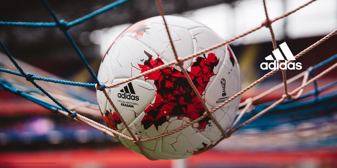 アディダス、FIFAクラブワールドカップ公式試合球「クラサバ」発表