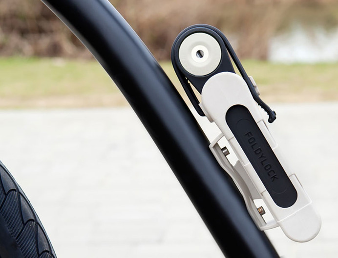軽量・頑丈な折りたたみ式の自転車ロック「フォルディーロック」発売