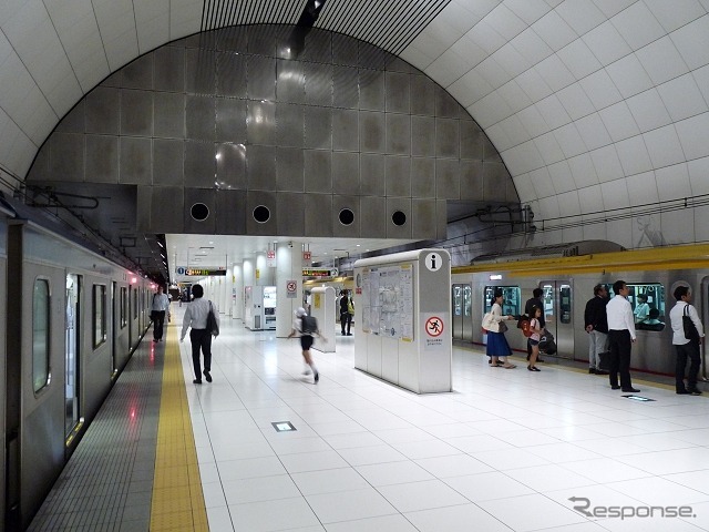 夜行列車の出発地点となる元町・中華街駅。ここから夜行列車が運行されるのは今回が初めてになる。